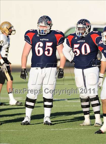 Thumbnail 1 in Ryan vs. Rider (4A Division 1 Region 1 Quarterfinals) photogallery.