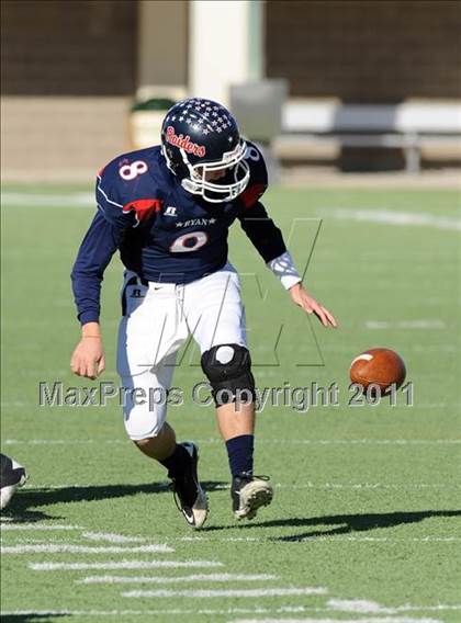 Thumbnail 3 in Ryan vs. Rider (4A Division 1 Region 1 Quarterfinals) photogallery.