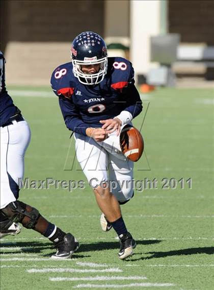 Thumbnail 2 in Ryan vs. Rider (4A Division 1 Region 1 Quarterfinals) photogallery.