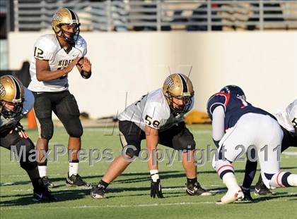 Thumbnail 3 in Ryan vs. Rider (4A Division 1 Region 1 Quarterfinals) photogallery.