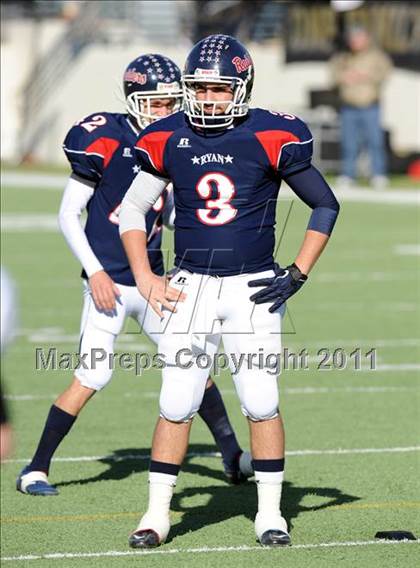 Thumbnail 2 in Ryan vs. Rider (4A Division 1 Region 1 Quarterfinals) photogallery.