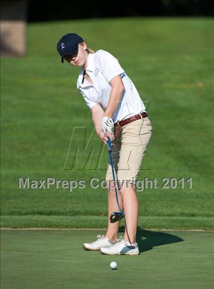 Thumbnail 2 in Pirate Golf Invitational photogallery.