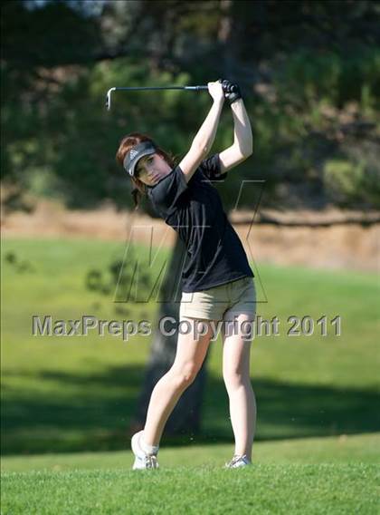 Thumbnail 2 in Pirate Golf Invitational photogallery.