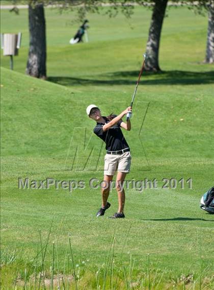 Thumbnail 2 in Pirate Golf Invitational photogallery.