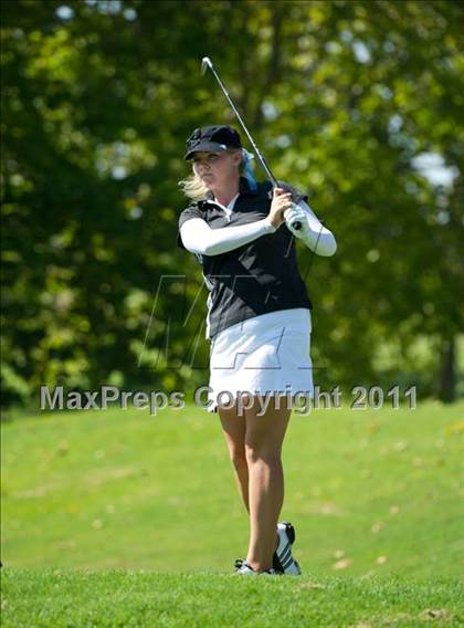 Thumbnail 3 in Pirate Golf Invitational photogallery.