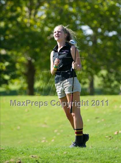 Thumbnail 2 in Pirate Golf Invitational photogallery.