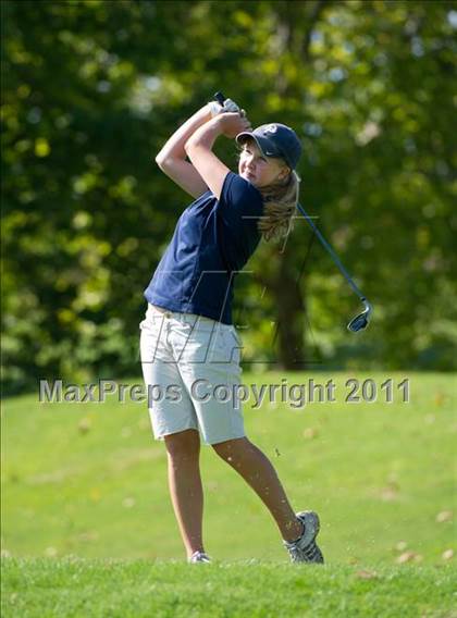 Thumbnail 3 in Pirate Golf Invitational photogallery.