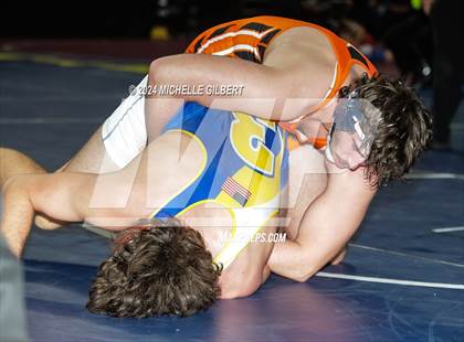 Thumbnail 1 in NYSPHSAA Division 2 Championships (Quarter-Finals 145 to 285) photogallery.
