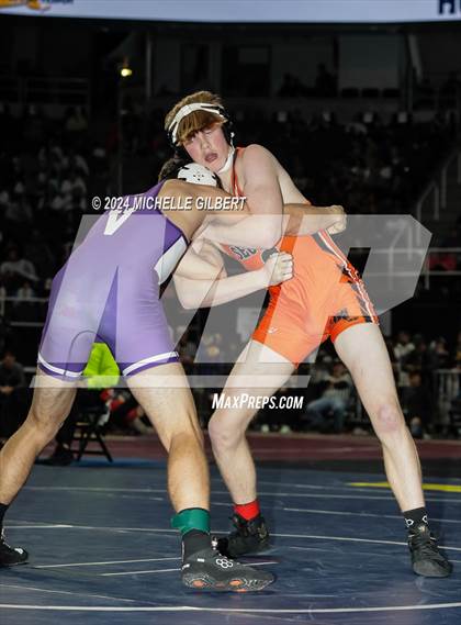 Thumbnail 2 in NYSPHSAA Division 2 Championships (Quarter-Finals 145 to 285) photogallery.