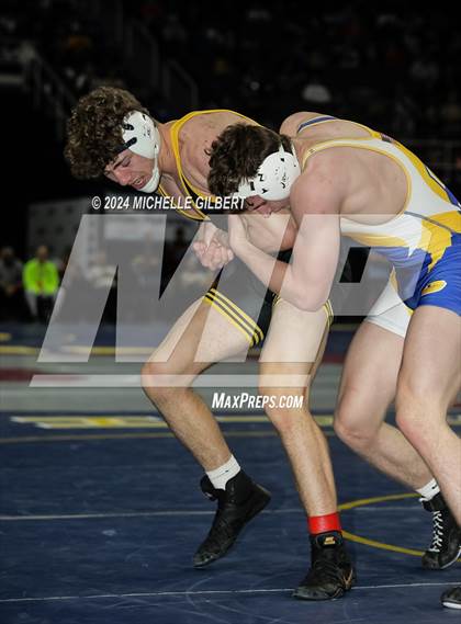 Thumbnail 3 in NYSPHSAA Division 2 Championships (Quarter-Finals 145 to 285) photogallery.