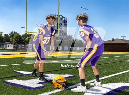Thumbnail 2 in DeSoto Central (Team & Individual) photogallery.