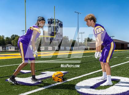 Thumbnail 3 in DeSoto Central (Team & Individual) photogallery.