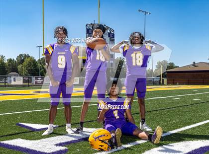 Thumbnail 3 in DeSoto Central (Team & Individual) photogallery.