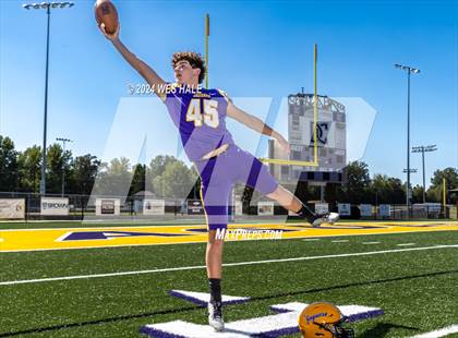 Thumbnail 2 in DeSoto Central (Team & Individual) photogallery.