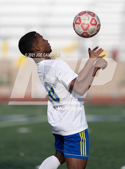 Thumbnail 1 in Lee [Robert E.] vs Clemens (UIL 6A Region 4 Quarterfinal) photogallery.