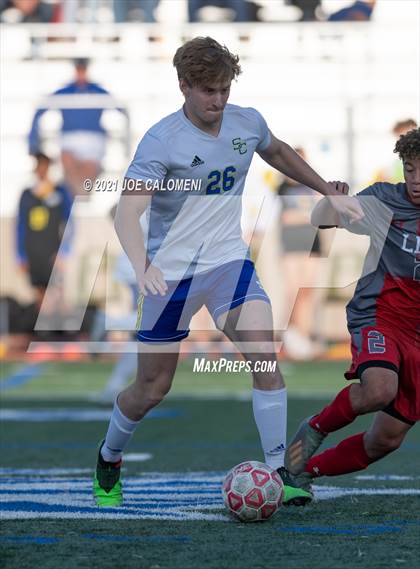 Thumbnail 3 in Lee [Robert E.] vs Clemens (UIL 6A Region 4 Quarterfinal) photogallery.