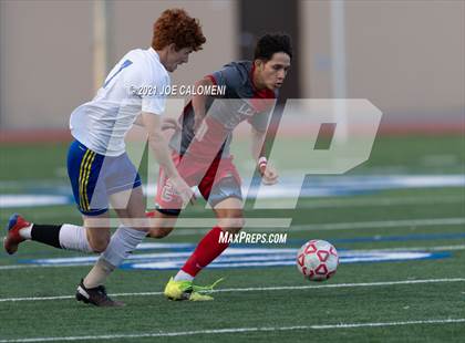 Thumbnail 3 in Lee [Robert E.] vs Clemens (UIL 6A Region 4 Quarterfinal) photogallery.