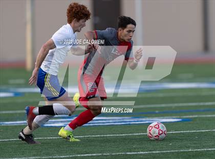Thumbnail 1 in Lee [Robert E.] vs Clemens (UIL 6A Region 4 Quarterfinal) photogallery.