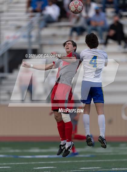 Thumbnail 2 in Lee [Robert E.] vs Clemens (UIL 6A Region 4 Quarterfinal) photogallery.
