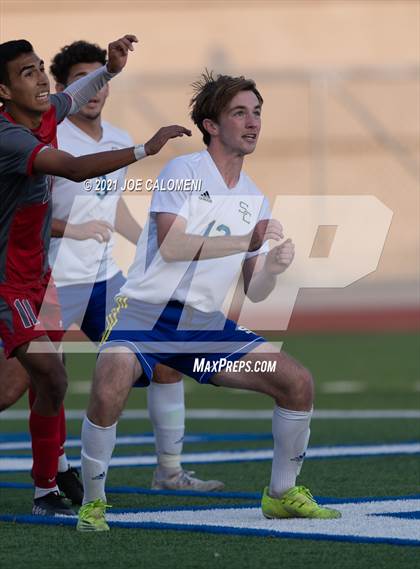 Thumbnail 1 in Lee [Robert E.] vs Clemens (UIL 6A Region 4 Quarterfinal) photogallery.