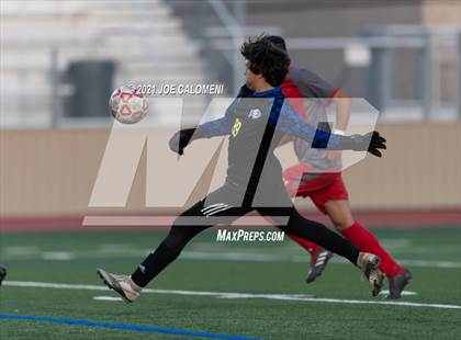 Thumbnail 2 in Lee [Robert E.] vs Clemens (UIL 6A Region 4 Quarterfinal) photogallery.