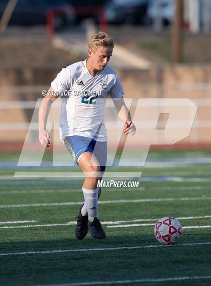 Thumbnail 2 in Lee [Robert E.] vs Clemens (UIL 6A Region 4 Quarterfinal) photogallery.