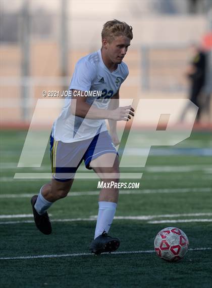 Thumbnail 2 in Lee [Robert E.] vs Clemens (UIL 6A Region 4 Quarterfinal) photogallery.