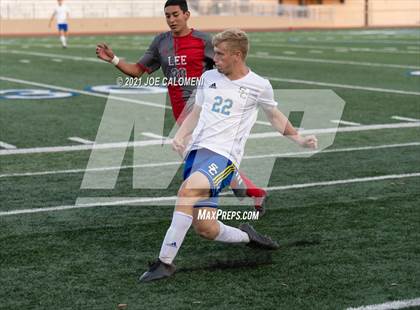 Thumbnail 2 in Lee [Robert E.] vs Clemens (UIL 6A Region 4 Quarterfinal) photogallery.
