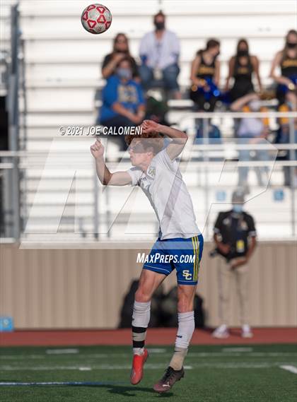Thumbnail 3 in Lee [Robert E.] vs Clemens (UIL 6A Region 4 Quarterfinal) photogallery.