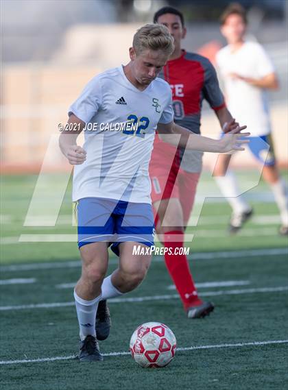 Thumbnail 1 in Lee [Robert E.] vs Clemens (UIL 6A Region 4 Quarterfinal) photogallery.