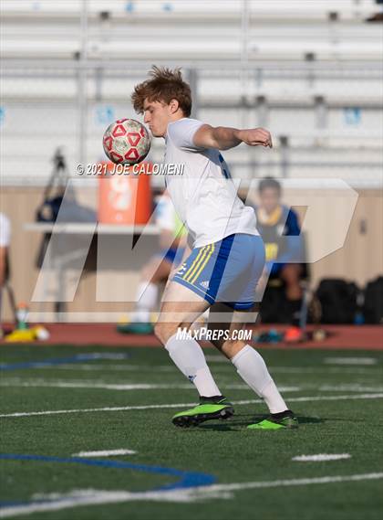 Thumbnail 2 in Lee [Robert E.] vs Clemens (UIL 6A Region 4 Quarterfinal) photogallery.