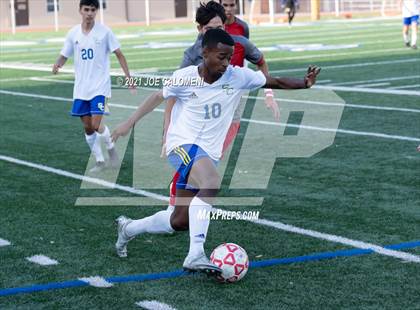 Thumbnail 1 in Lee [Robert E.] vs Clemens (UIL 6A Region 4 Quarterfinal) photogallery.