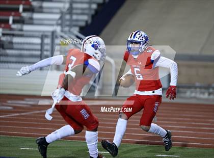 Thumbnail 1 in Valor Christian vs. Cherry Creek (CHSAA 5A Championship) photogallery.