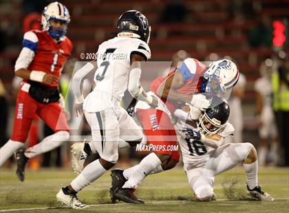 Thumbnail 1 in Valor Christian vs. Cherry Creek (CHSAA 5A Championship) photogallery.