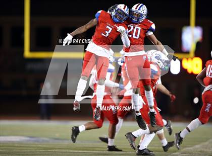 Thumbnail 2 in Valor Christian vs. Cherry Creek (CHSAA 5A Championship) photogallery.