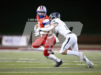 Thumbnail 2 in Valor Christian vs. Cherry Creek (CHSAA 5A Championship) photogallery.