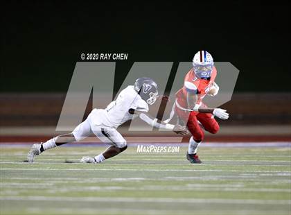 Thumbnail 1 in Valor Christian vs. Cherry Creek (CHSAA 5A Championship) photogallery.