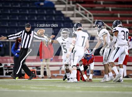 Thumbnail 1 in Valor Christian vs. Cherry Creek (CHSAA 5A Championship) photogallery.