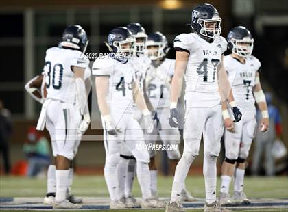 Thumbnail 3 in Valor Christian vs. Cherry Creek (CHSAA 5A Championship) photogallery.