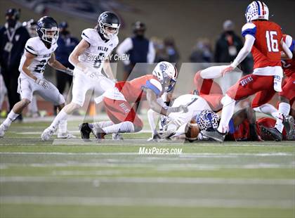 Thumbnail 3 in Valor Christian vs. Cherry Creek (CHSAA 5A Championship) photogallery.