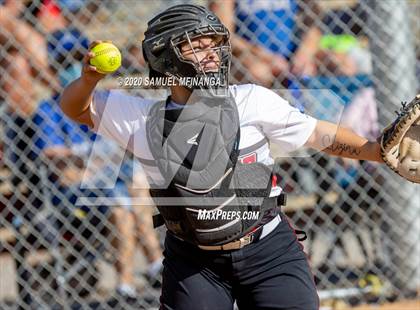 Thumbnail 2 in Lincoln East vs Omaha Westside photogallery.