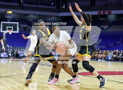 Thumbnail 2 in South Grand Prairie vs. Brennan (UIL 6A Basketball Semifinal) photogallery.