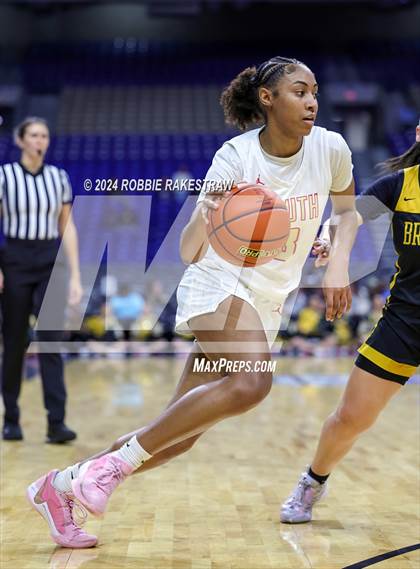 Thumbnail 1 in South Grand Prairie vs. Brennan (UIL 6A Basketball Semifinal) photogallery.