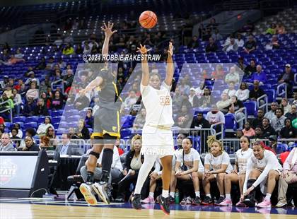 Thumbnail 1 in South Grand Prairie vs. Brennan (UIL 6A Basketball Semifinal) photogallery.