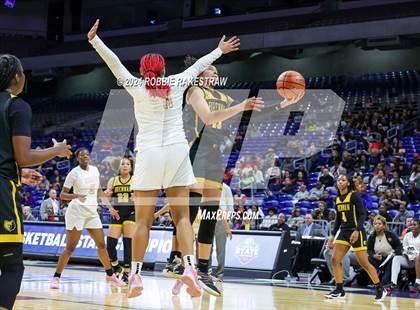 Thumbnail 3 in South Grand Prairie vs. Brennan (UIL 6A Basketball Semifinal) photogallery.