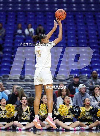 Thumbnail 2 in South Grand Prairie vs. Brennan (UIL 6A Basketball Semifinal) photogallery.