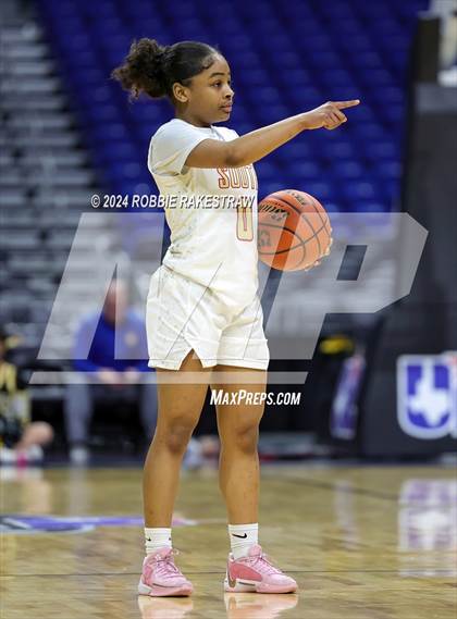 Thumbnail 3 in South Grand Prairie vs. Brennan (UIL 6A Basketball Semifinal) photogallery.