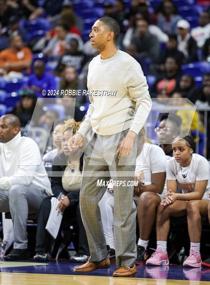 Thumbnail 3 in South Grand Prairie vs. Brennan (UIL 6A Basketball Semifinal) photogallery.