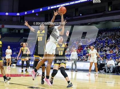 Thumbnail 2 in South Grand Prairie vs. Brennan (UIL 6A Basketball Semifinal) photogallery.