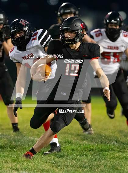 Thumbnail 3 in Triad @ Highland photogallery.